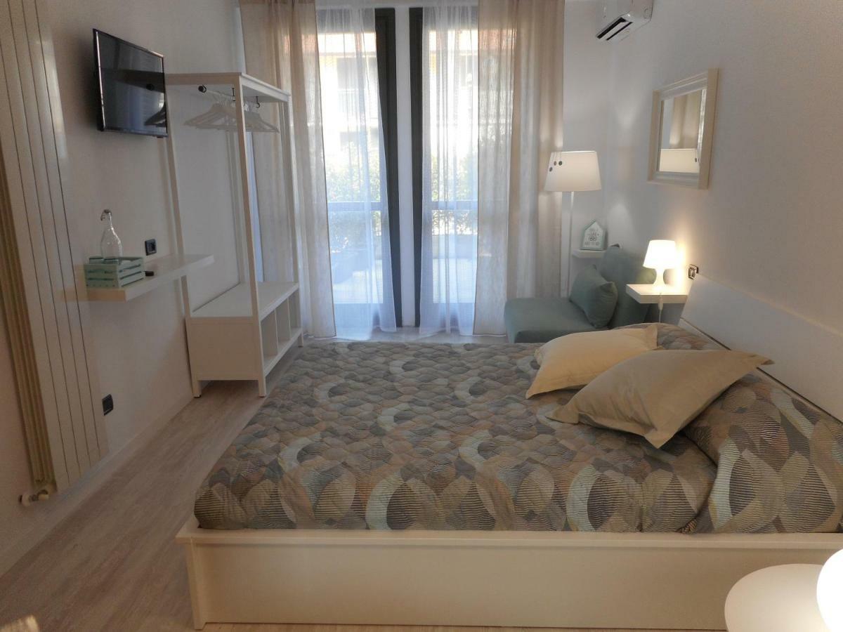 Borgo Antico Rooms Self Check-In Бергамо Экстерьер фото
